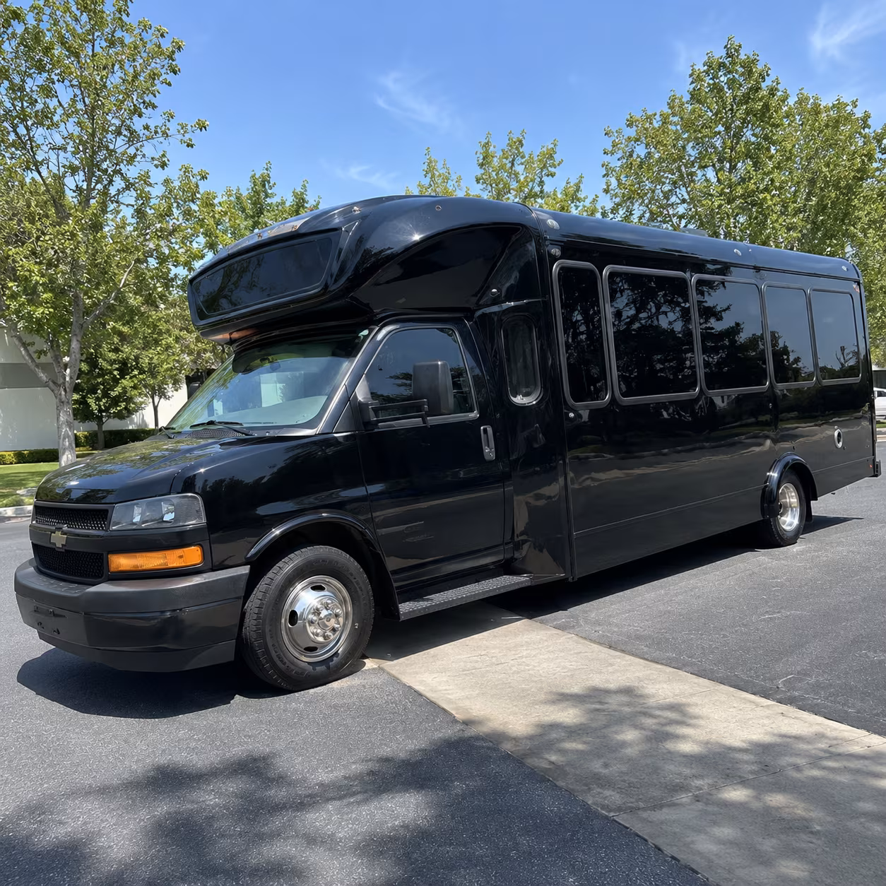chino hills 15 passenger party bus